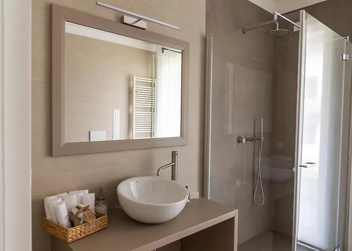 Antico Borgo Brunelli Hotel *